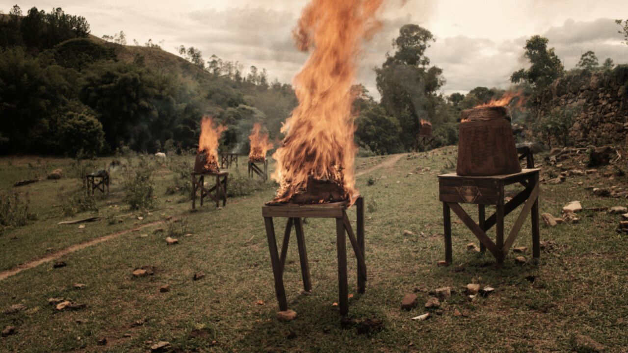 O Diabo Mora Aqui — 10